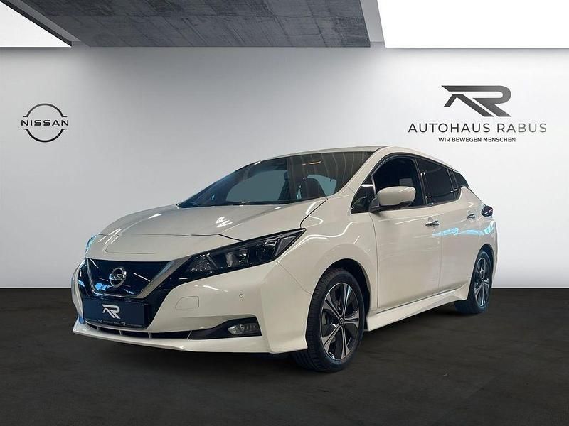 Weiß Gebraucht 2022 Nissan Leaf 360º Kleinwagen | 16.990 € (Fairer Preis) - Bild 1/4