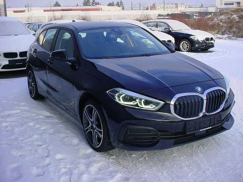 Gebraucht BMW 118 Advantage 136 PS (100 kW) 2024 Schwarz Kleinwagen
