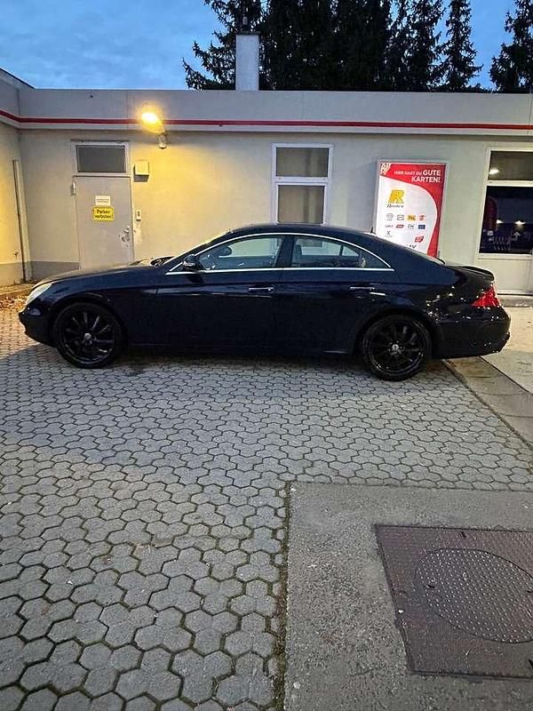 Gebraucht Mercedes CLS350 272 PS (200 kW) 2005 Blau Coupé