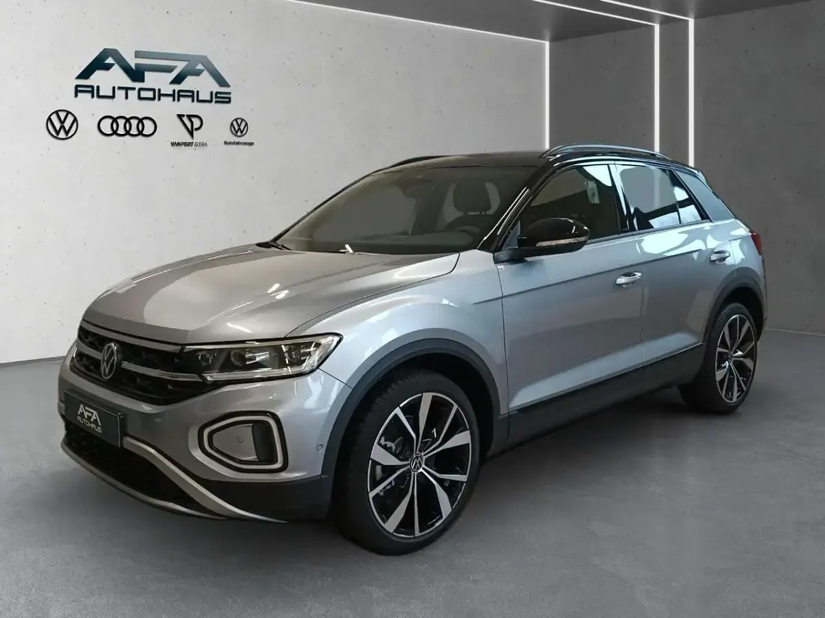 Gebraucht VW T-Roc Style 150 PS (110 kW) 2025 Pyritsilber metallic / schwarz SUV