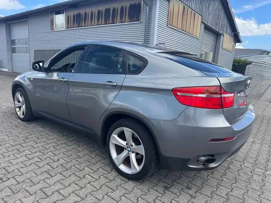 Gebraucht BMW X6 235 PS (172 kW) 2010 Grau SUV