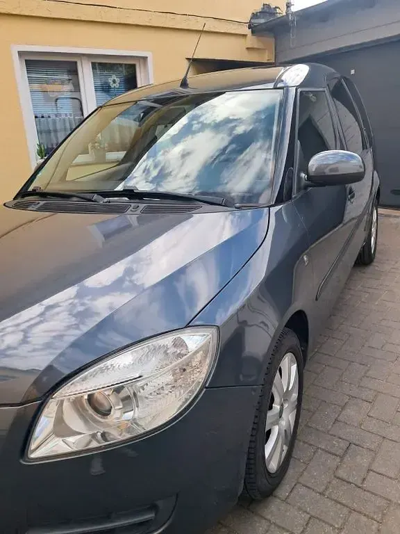 Używany Skoda Roomster 86 KM (63 kW) 2008 Szary Minivan