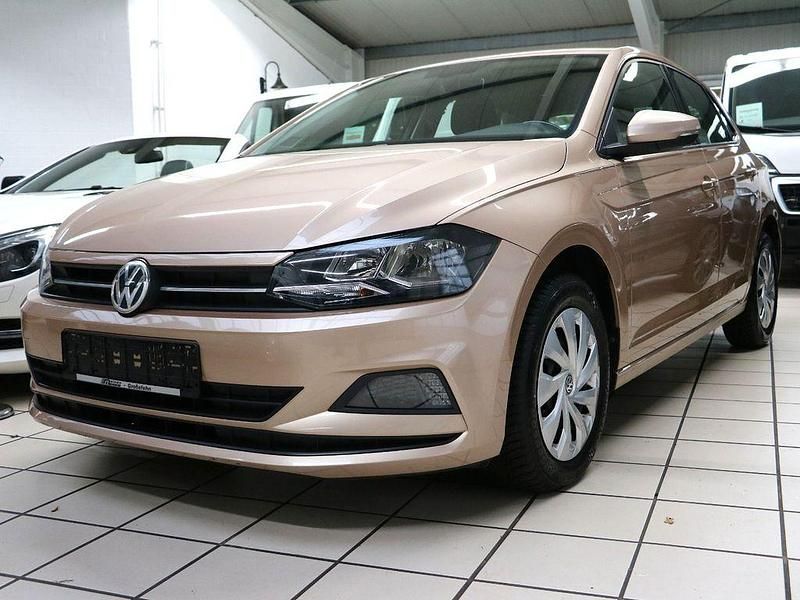 Gebraucht 2018 VW Polo Comfortline Limousine | 10.890 € (Fairer Preis) - Bild 1/4
