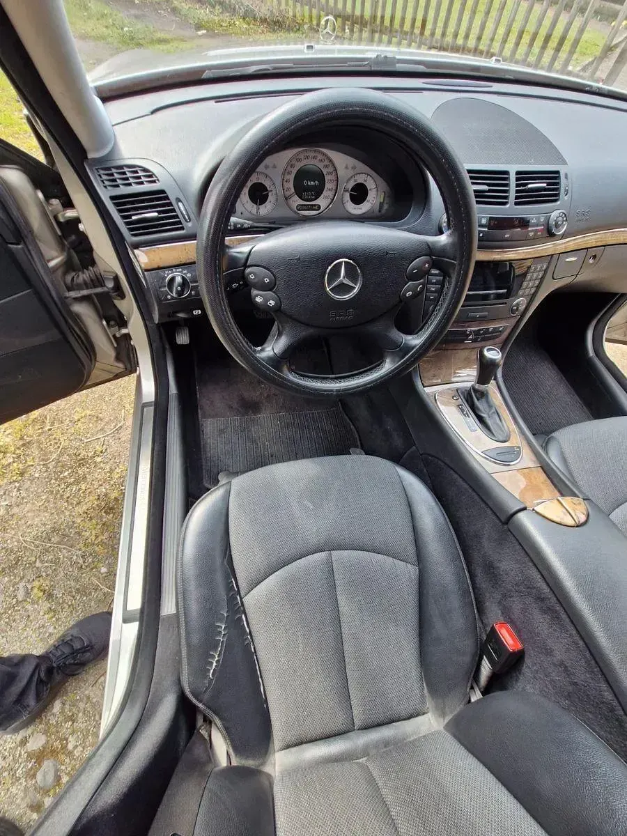 Gebraucht Mercedes E220 Avantgarde 170 PS (125 kW) 2007 Limousine