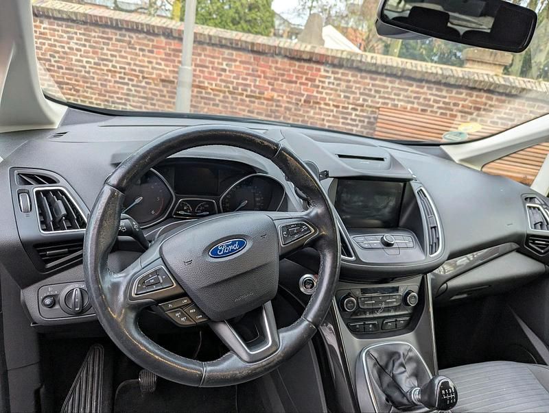 Gebraucht Ford C-MAX Titanium 150 PS (110 kW) 2015 Schwarz Van / Kleinbus