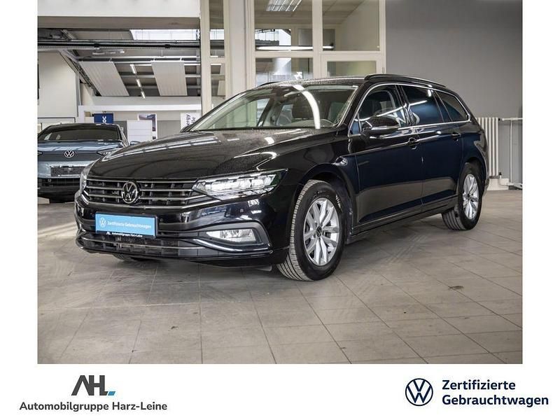 Schwarz Gebraucht 2022 VW Passat Business Kombi | 21.462 € (Fairer Preis) - Bild 1/3