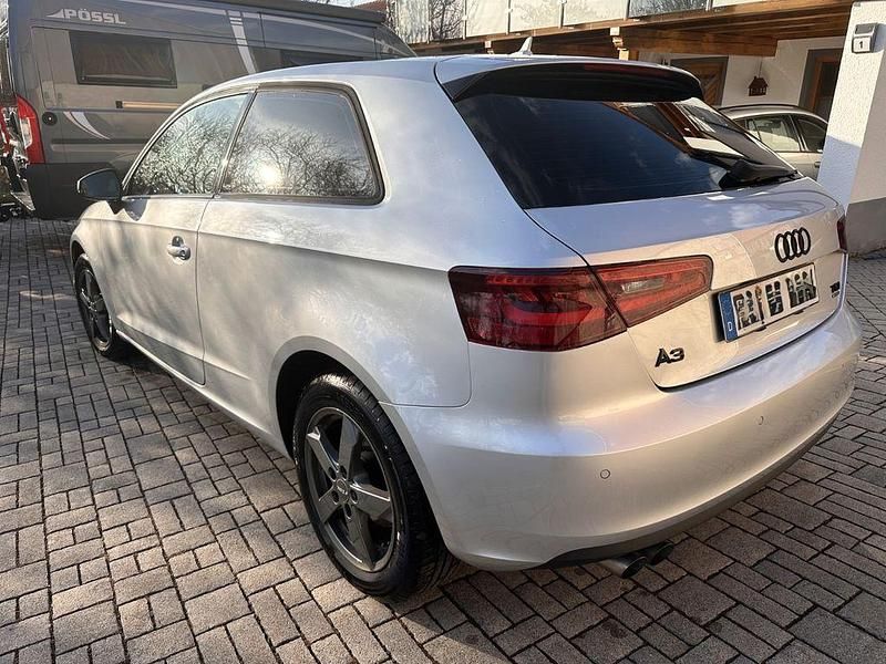 Gebraucht Audi A3 Attraction 150 PS (110 kW) 2014 Silber Limousine