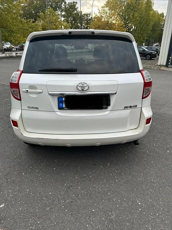 Gebraucht Toyota RAV4 150 PS (110 kW) 2011 Weiß SUV