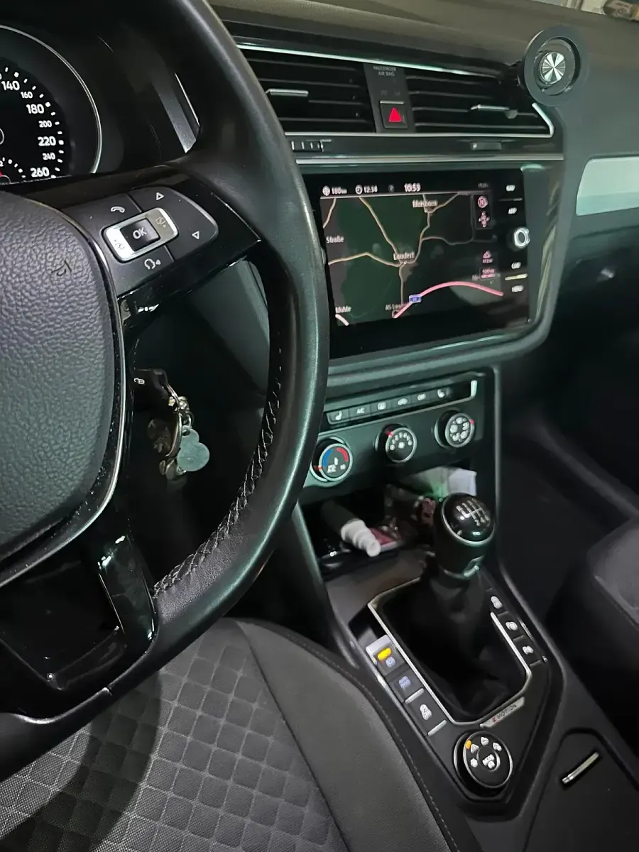 Gebraucht VW Tiguan 150 PS (110 kW) 2017 Schwarz SUV