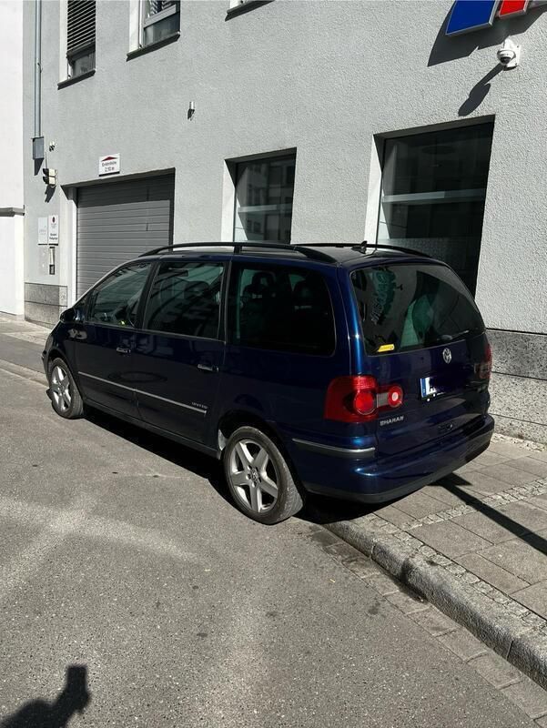 Blau Gebraucht 2009 VW Sharan Van / Kleinbus | 3.000 € (Superpreis) - Bild 1/4