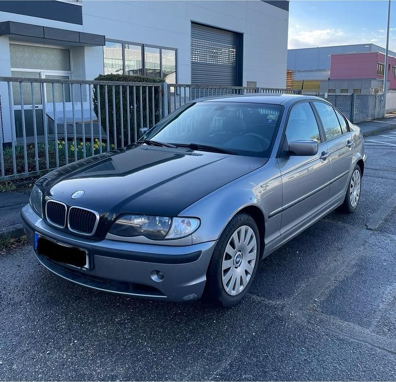 Gebraucht BMW 320 150 PS (110 kW) 2004 Limousine