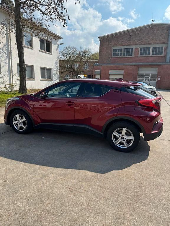 Gebraucht Toyota C-HR 98 PS (72 kW) 2019 Rot SUV