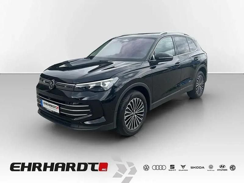 Gebraucht VW Tiguan Elegance 193 PS (141 kW) 2024 Deep black perleffekt SUV
