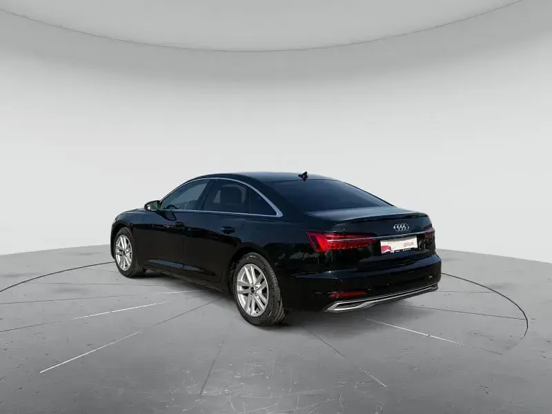Gebraucht Audi A6 Advanced Plus 204 PS (150 kW) 2024 Mythosschwarz metallic Limousine