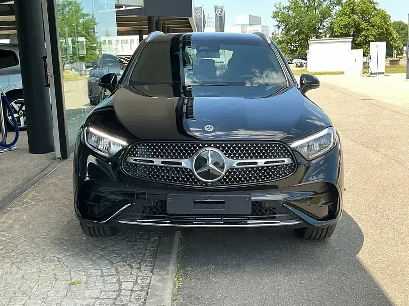 Gebraucht Mercedes GLC200 AMG 204 PS (150 kW) 2026 Schwarz SUV