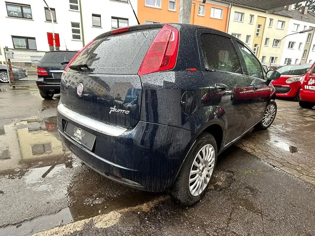 Gebraucht Fiat Grande Punto 65 PS (47 kW) 2009 Blau Kleinwagen