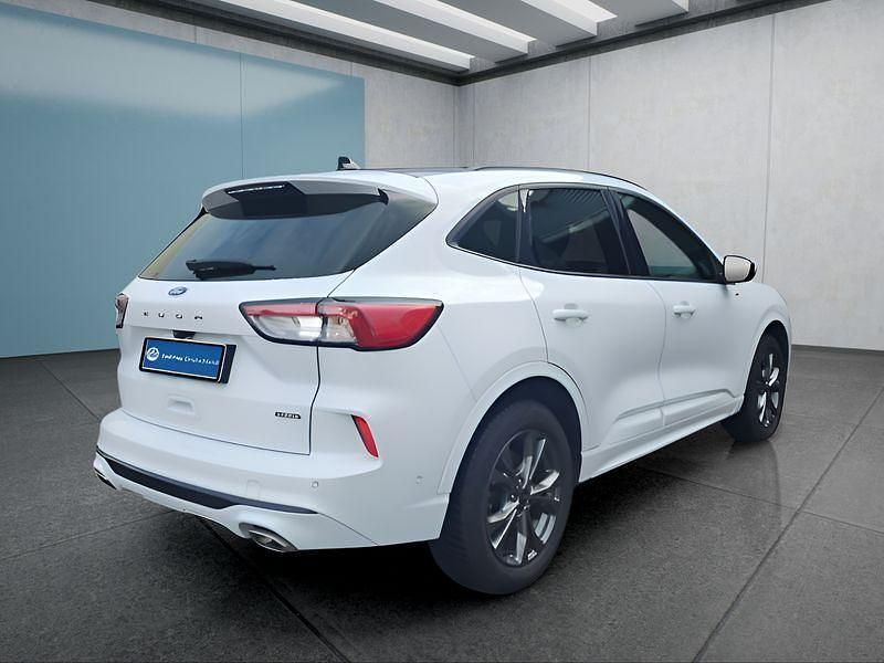 Gebraucht Ford Kuga 224 PS (164 kW) 2022 Weiß SUV