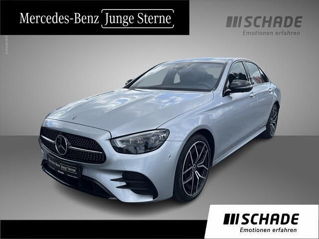 Silber Gebraucht 2021 Mercedes E400 AMG line Limousine | 47.650 € (Fairer Preis) - Bild 1/4
