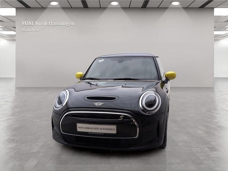 Gebraucht Mini Cooper SE 135 kW (184 PS) 2022 Schwarz Kleinwagen