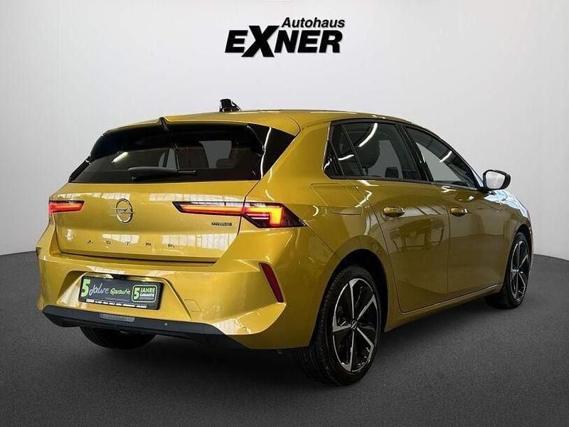 Gebraucht Opel Astra Edition 181 PS (133 kW) 2022 Kult gelb Limousine