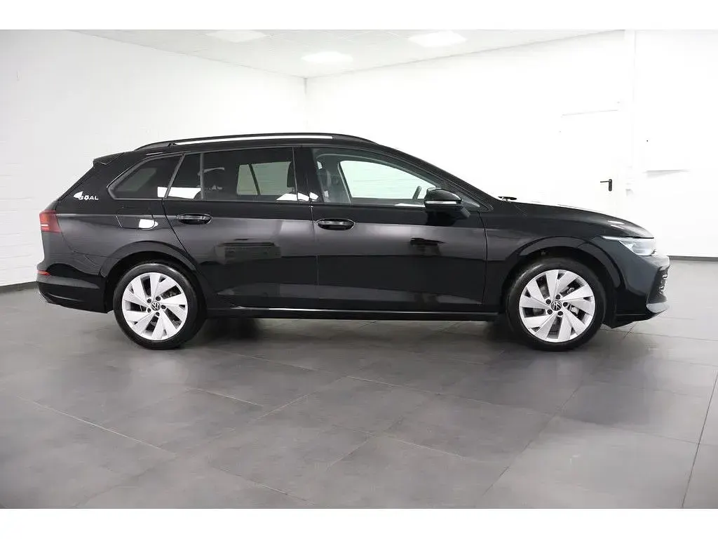 Gebraucht VW Golf VIII Goal 150 PS (110 kW) 2025 Schwarz Kombi