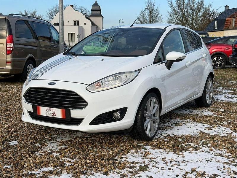 Gebraucht Ford Fiesta 125 PS (91 kW) 2013 Limousine