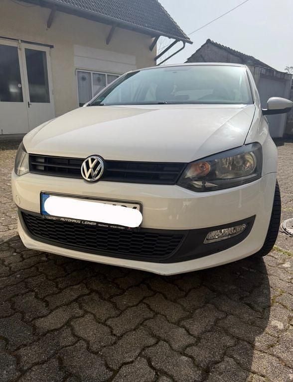 Gebraucht VW Polo 90 PS (66 kW) 2013 Weiß Kleinwagen