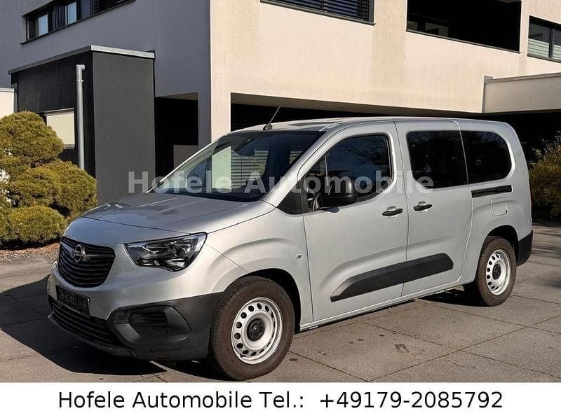 Silber Gebraucht 2022 Opel Combo Van / Kleinbus | 18.450 € (Guter Preis) - Bild 1/4
