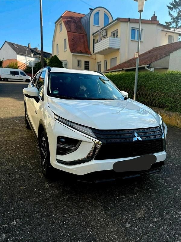 Gebraucht 2022 Mitsubishi Eclipse Cross Basis SUV | 17.800 € (Superpreis) - Bild 1/4