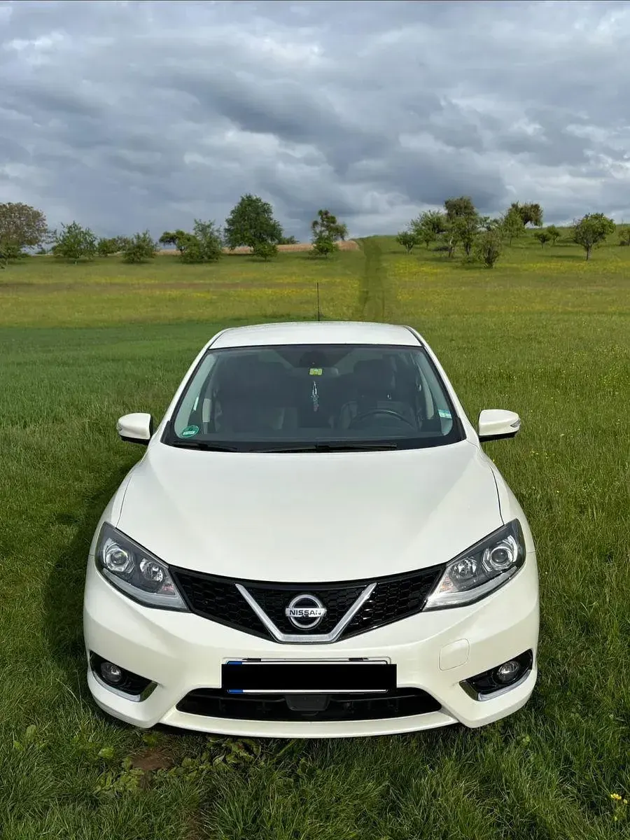 Gebraucht Nissan Pulsar N-Connecta 190 PS (139 kW) 2016 Weiß Kleinwagen