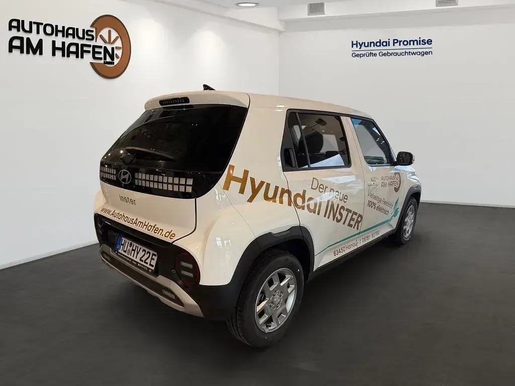 Gebraucht Hyundai Inster Trend 85 kW (116 PS) 2025 Weiß Kleinwagen