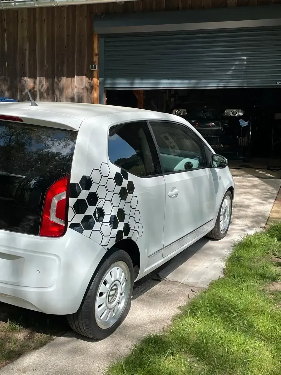 Second-hand VW up! Edition 75 CP (55 kW) 2011 Alb Hatchback