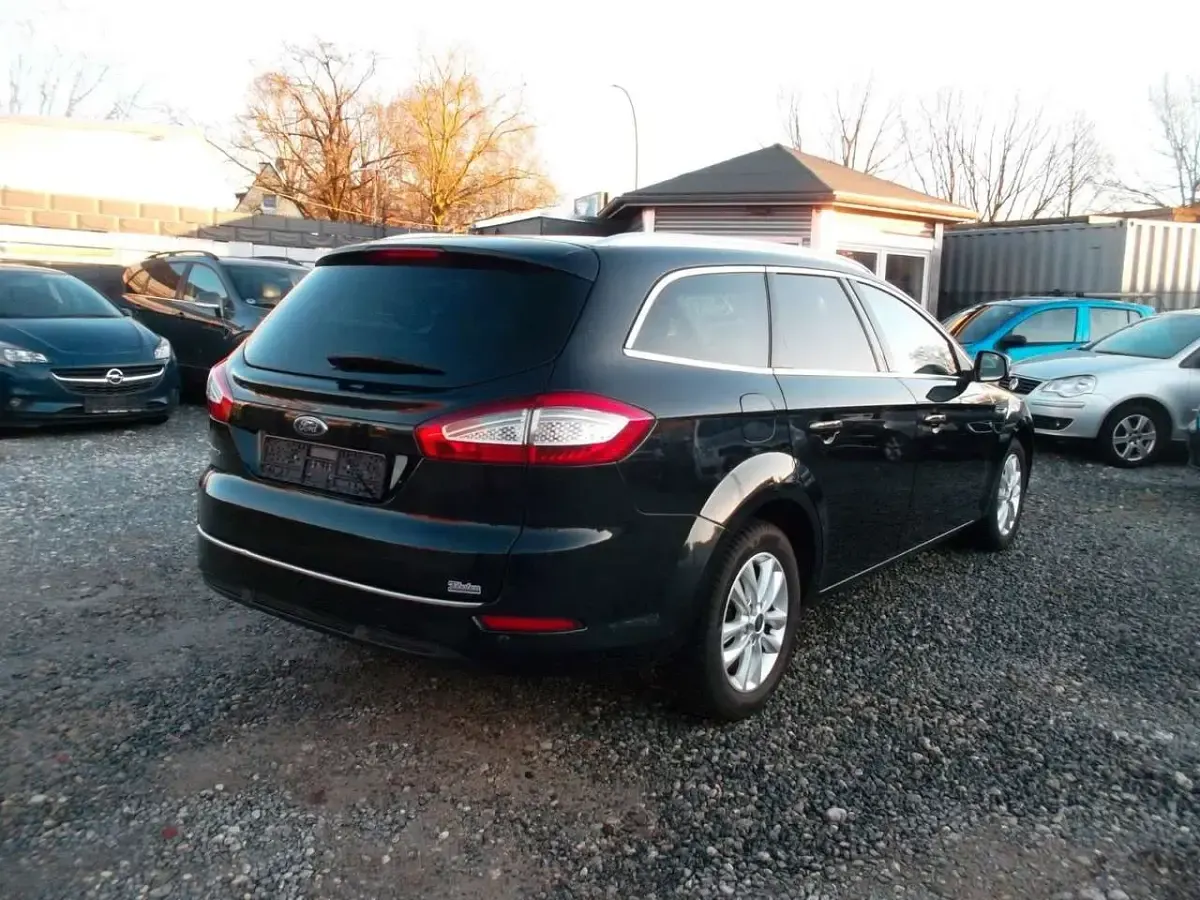 Second-hand Ford Mondeo Business Edition 140 CP (102 kW) 2013 Negru Break