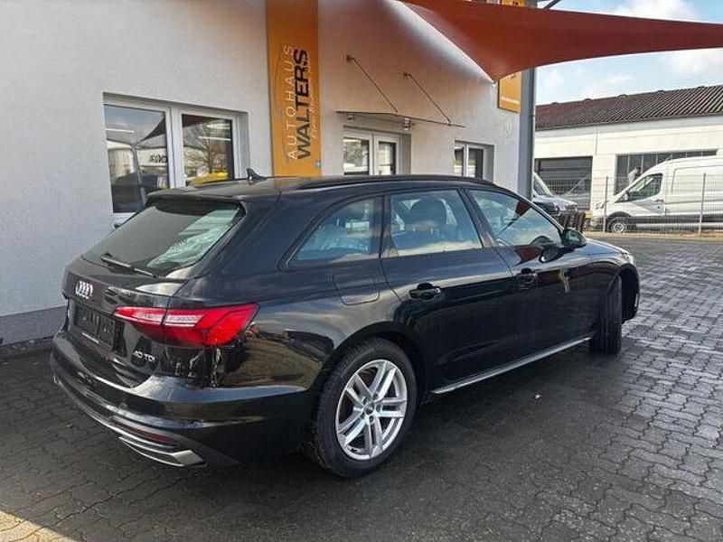 Gebraucht Audi A4 Advanced Plus 190 PS (139 kW) 2020 Mythosschwarz (metallic) Kombi