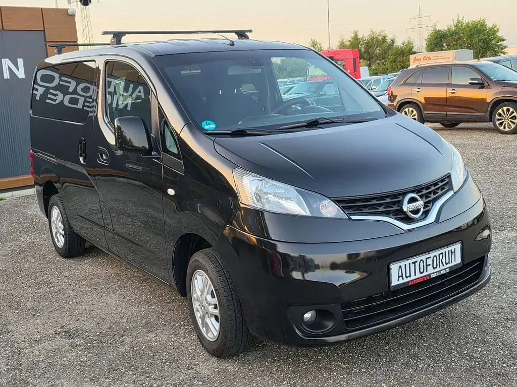 Gebraucht Nissan Evalia Premium Edition 110 PS (80 kW) 2012 Black (m) Van / Kleinbus