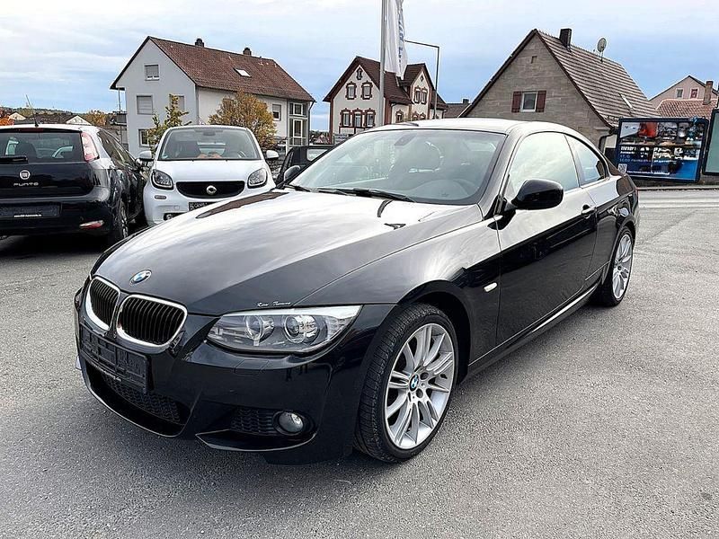 Gebraucht BMW 320 M Sport 184 PS (135 kW) 2011 Black sapphire metallic Coupé