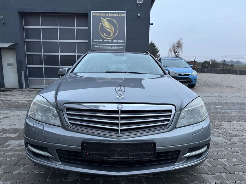 Silber Gebraucht 2010 Mercedes C200 Kombi | 8.700 € (Etwas zu teuer) - Bild 1/4