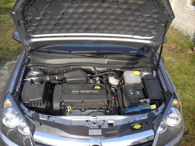 Gebraucht Opel Astra Edition 105 PS (77 kW) 2006 Silber metallic Kombi