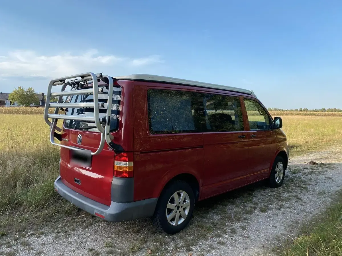 Gebraucht VW T5 105 PS (77 kW) 2003 Rot Van