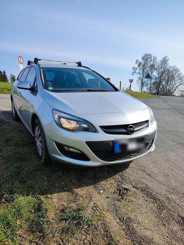 Gebraucht Opel Astra 110 PS (80 kW) 2015 Silber Kombi