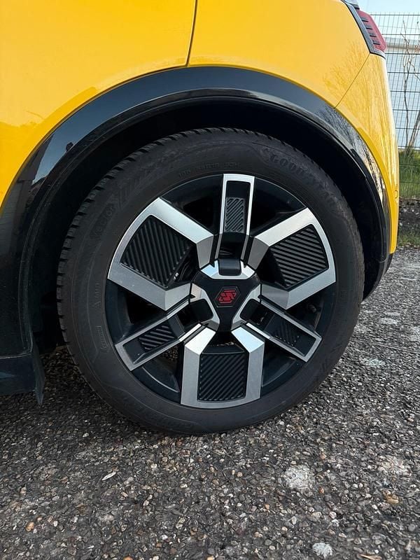 Gebraucht Renault R5 Iconic 110 kW (150 PS) 2024 Gelb Kleinwagen