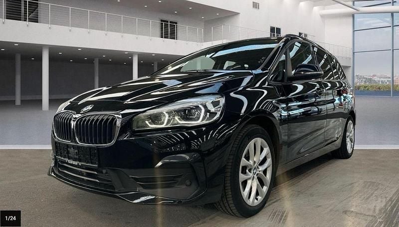 Schwarz Gebraucht 2022 BMW 218 Gran Tourer Sport Line Van / Kleinbus | 13.328 € (Fairer Preis) - Bild 1/4