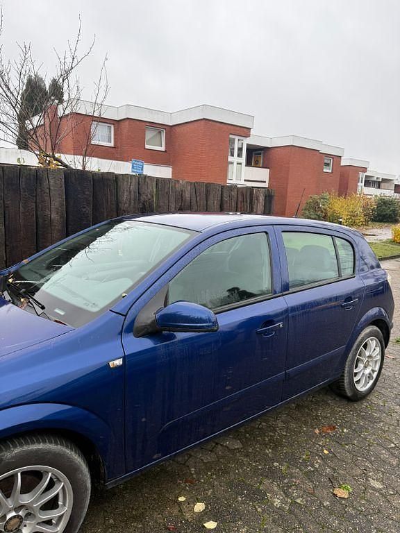 Gebraucht Opel Astra 80 PS (58 kW) 2005 Blau Limousine