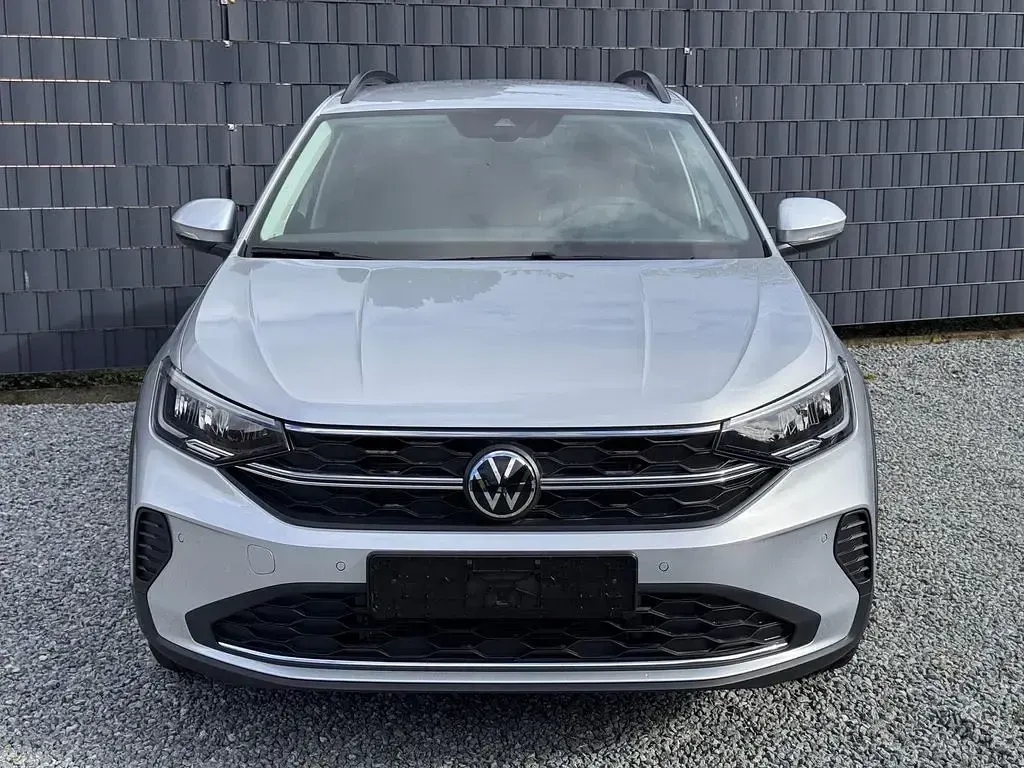 Neu VW Taigo 116 PS (85 kW) 2025 Silber SUV