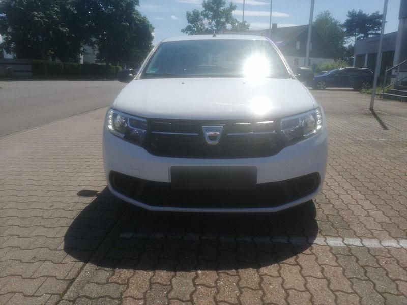 Gebraucht Dacia Sandero 75 PS (55 kW) 2019 Weiß Kleinwagen