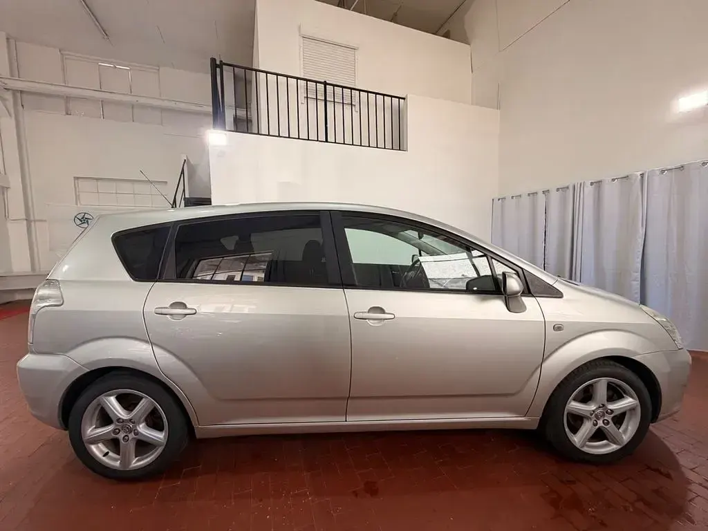 Gebraucht Toyota Corolla Verso Edition 129 PS (94 kW) 2006 Silber Van / Kleinbus