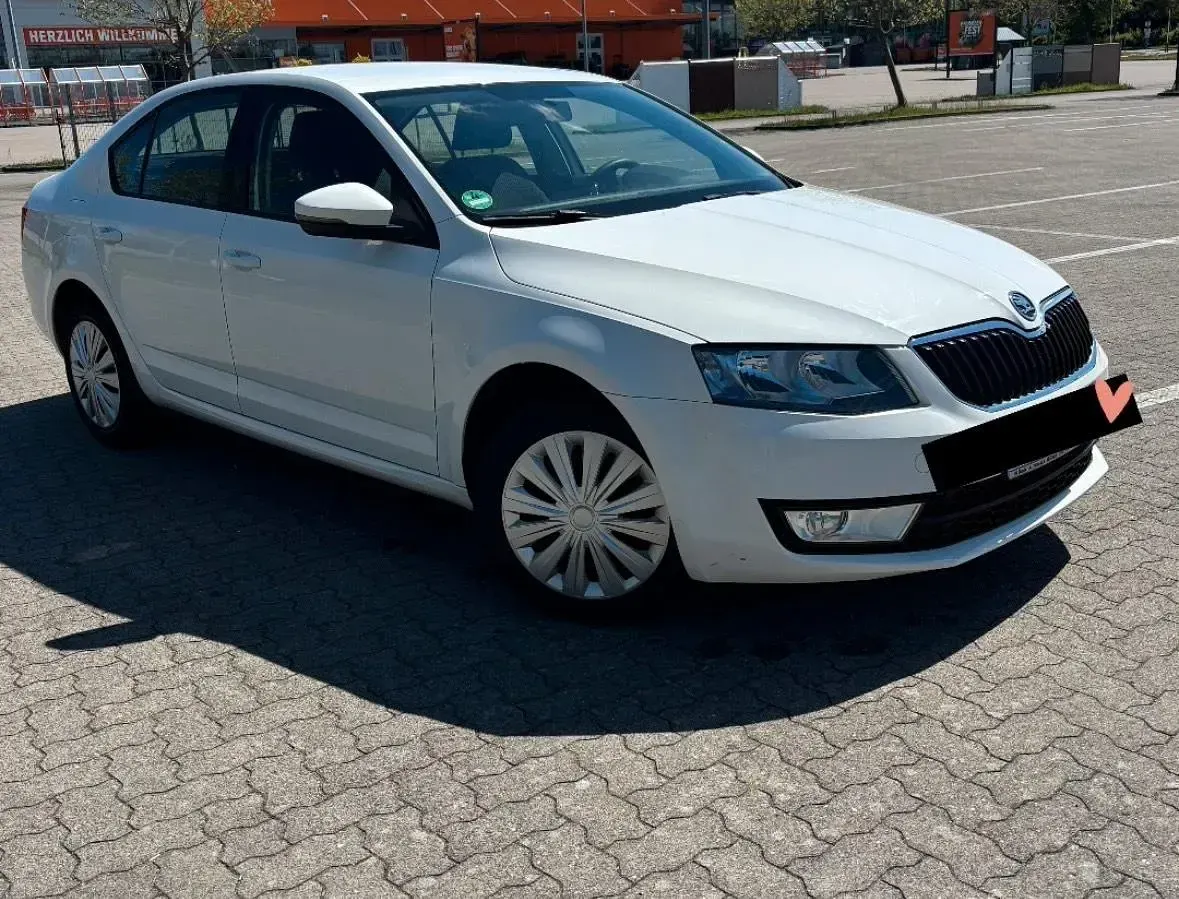 Gebraucht Skoda Octavia 140 PS (102 kW) 2014 Weiß Kombi