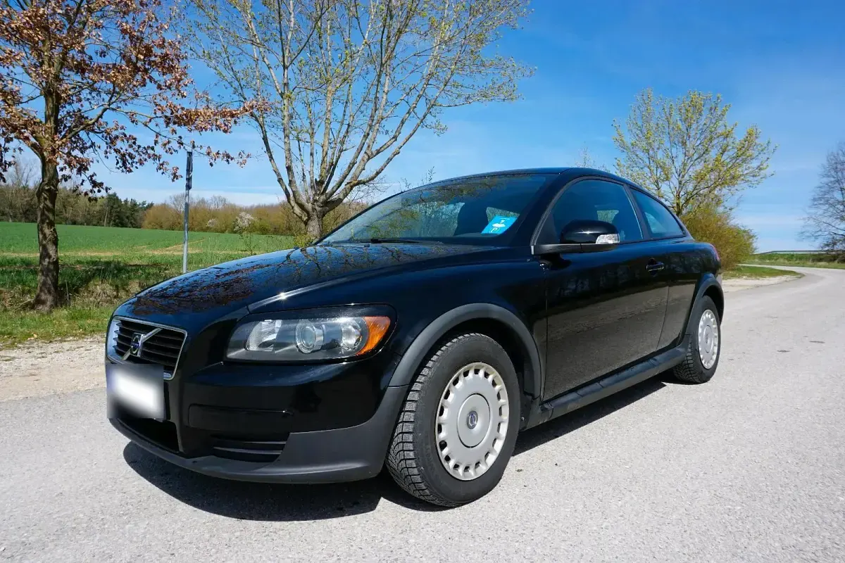 Gebraucht Volvo C30 125 PS (91 kW) 2010 Schwarz Kleinwagen