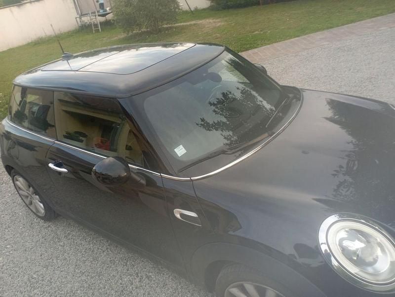 Gebraucht Mini Cooper D 116 PS (85 kW) 2016 Schwarz Kleinwagen