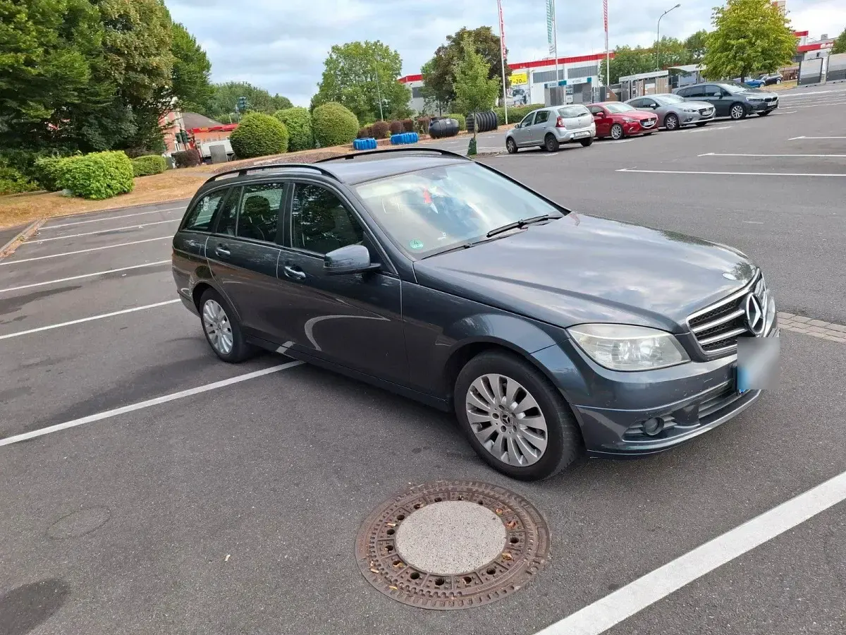 Gebraucht Mercedes 200 143 PS (105 kW) 2009 Blau Kombi